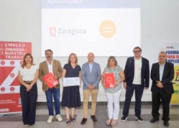 Zaragoza Dinámica presenta una nueva programación formativa especializada en carpintería, fontanería y calefacción junto con ACOMZA y Apefonca